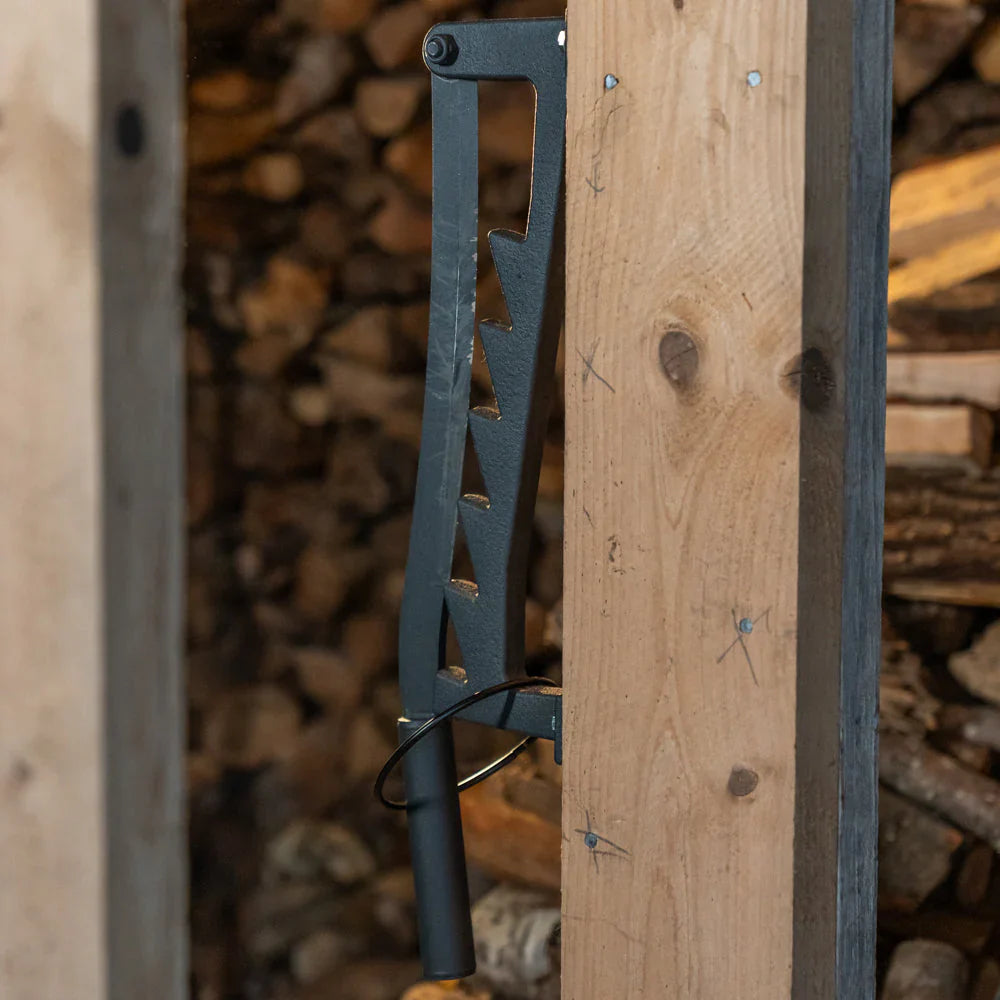 Wall-mounted Wood Splitter - Skip the axe!